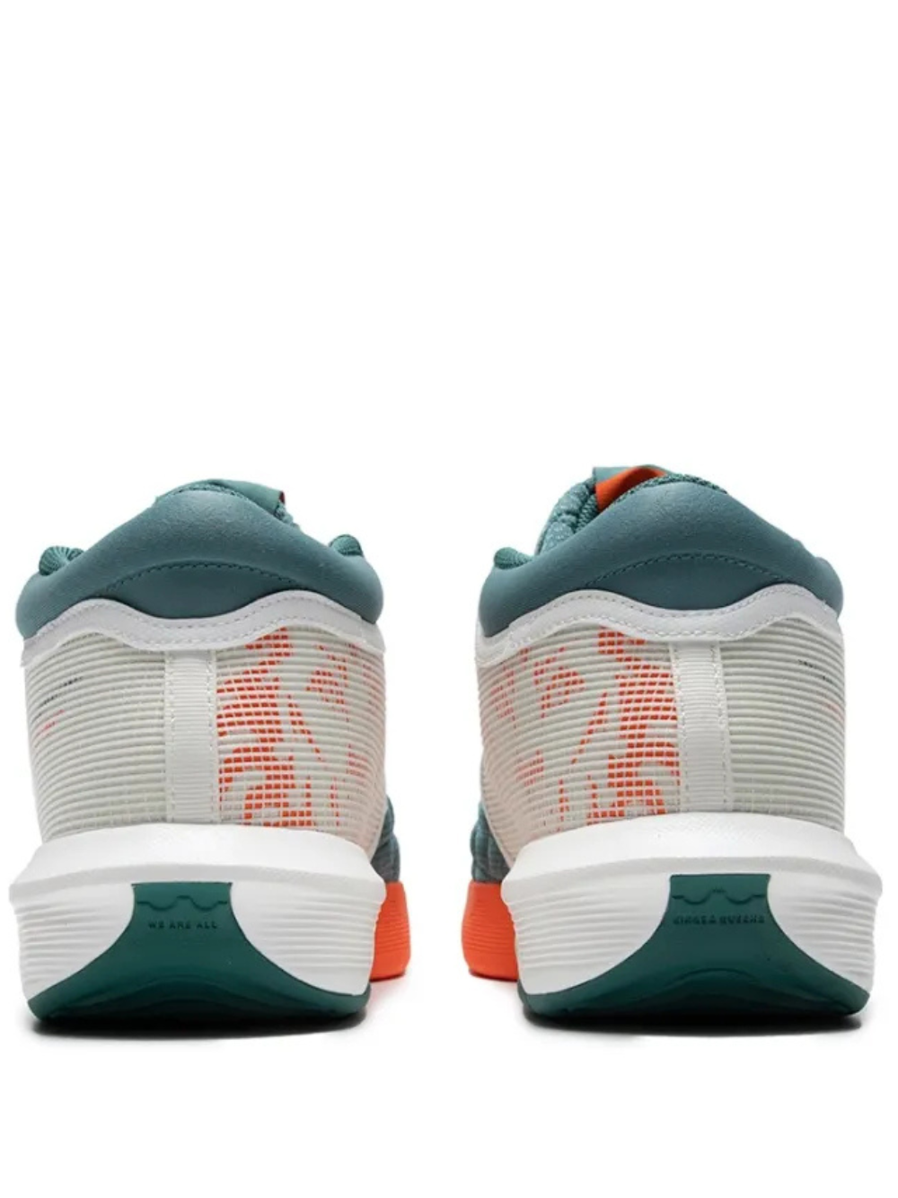 NIKE LEBRON WITNESS 8 BASKETBALL SHOES