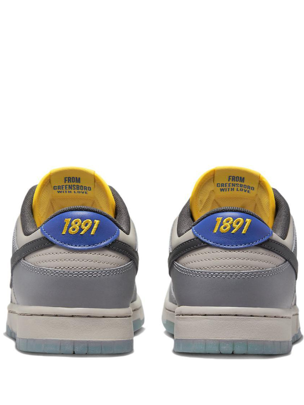 nikee dunk low north carolina