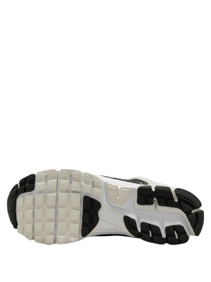 Nikee Zoom Vomero 5 "Panda"